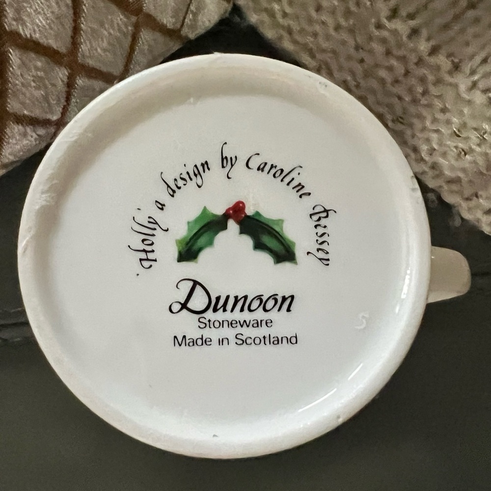 Dunoon Stoneware SCOTLAND “Holly” Designed by Bessey COFFEE TEA MUG CUP 9 oz - Picture 6 of 9